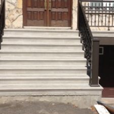 Escalier sur mesure dans la Rive-Nord - Summum Béton (coffrage, réparation et finition de plancher de béton à Montréal)